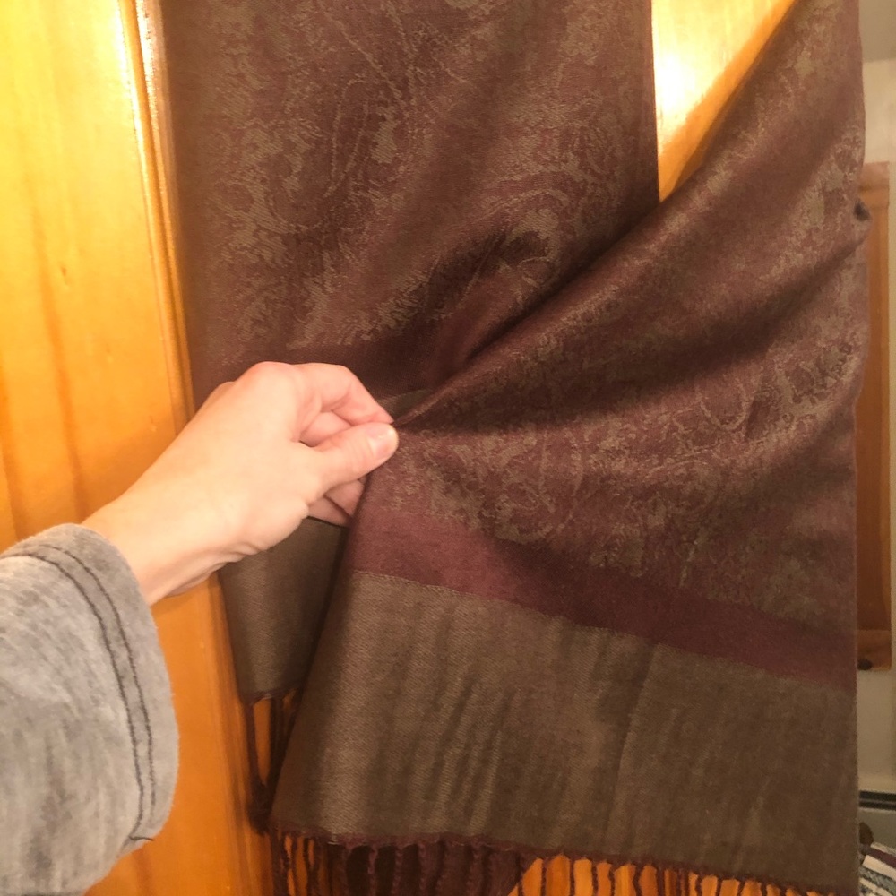 Paisley green/brown scarf